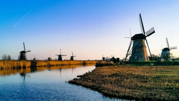 Nederlanders spotten vuurbal in de lucht, in Duitsland beschadigt meteoriet huizen