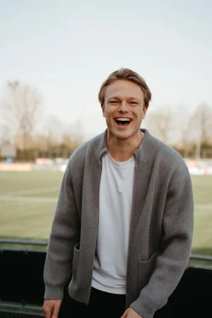 Thumbnail voor Jip Janssen combineert topsport met kantoorbaan: 'Hockey is geen vetpot'