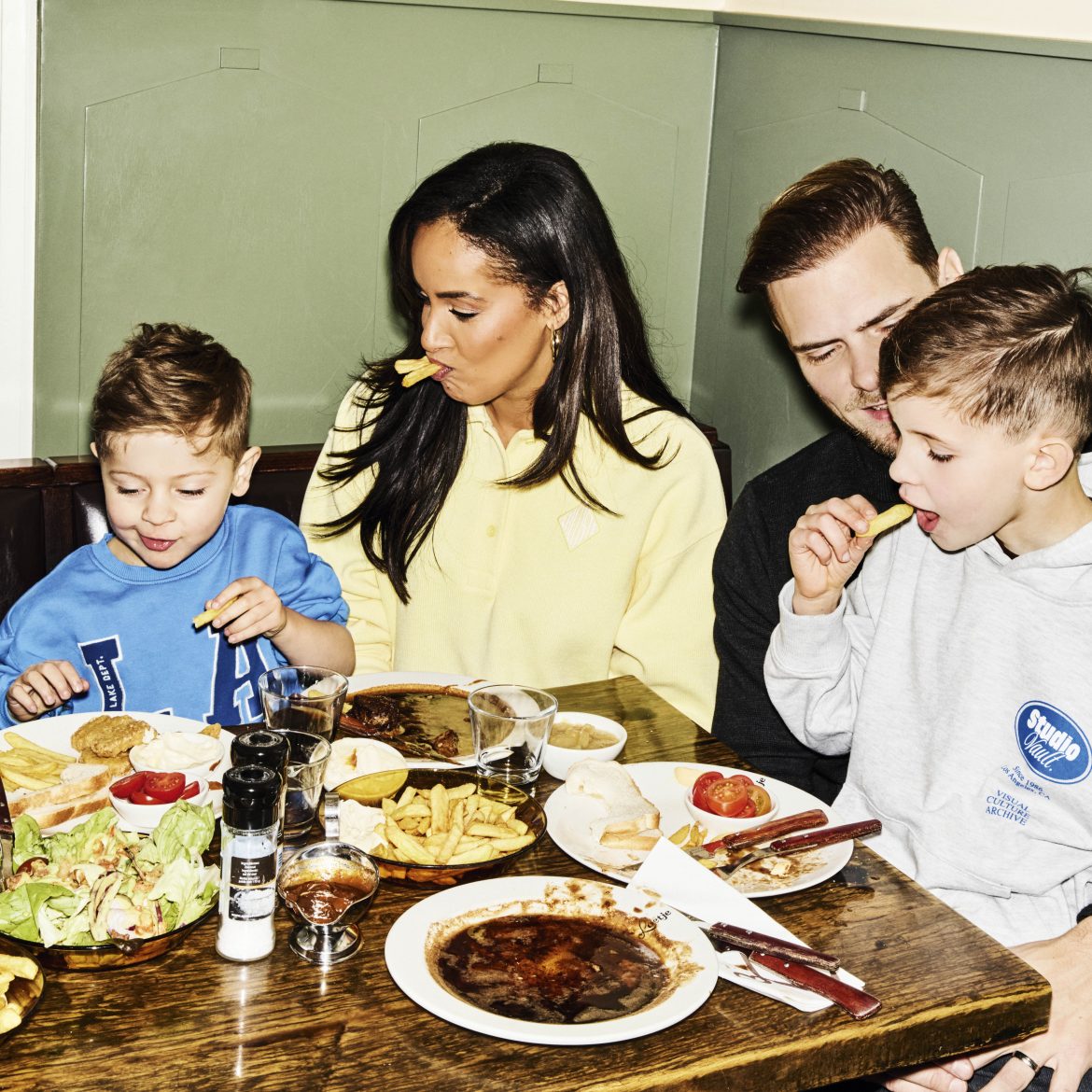 Dyantha Brooks: 'Soms lijkt het wel alsof de kinderen de boel bepalen. Voed een beetje op'