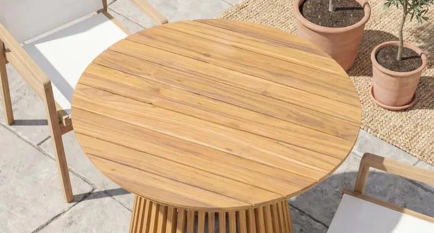 Toe aan nieuw tuinmeubilair? Deze designtafel van Action spotten wij voor een heel fijne prijs