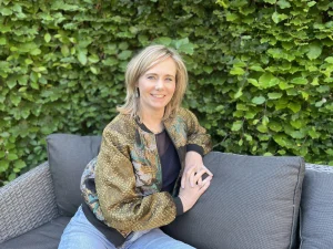 Thumbnail voor Sonja (51) had rijangst: 'Ik was zo bang om te rijden dat mijn wereld steeds kleiner werd'