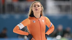 Thumbnail voor Fout bij veiling: schaatspak Jutta Leerdam dat bijna twee ton opbracht blijkt niet het juiste