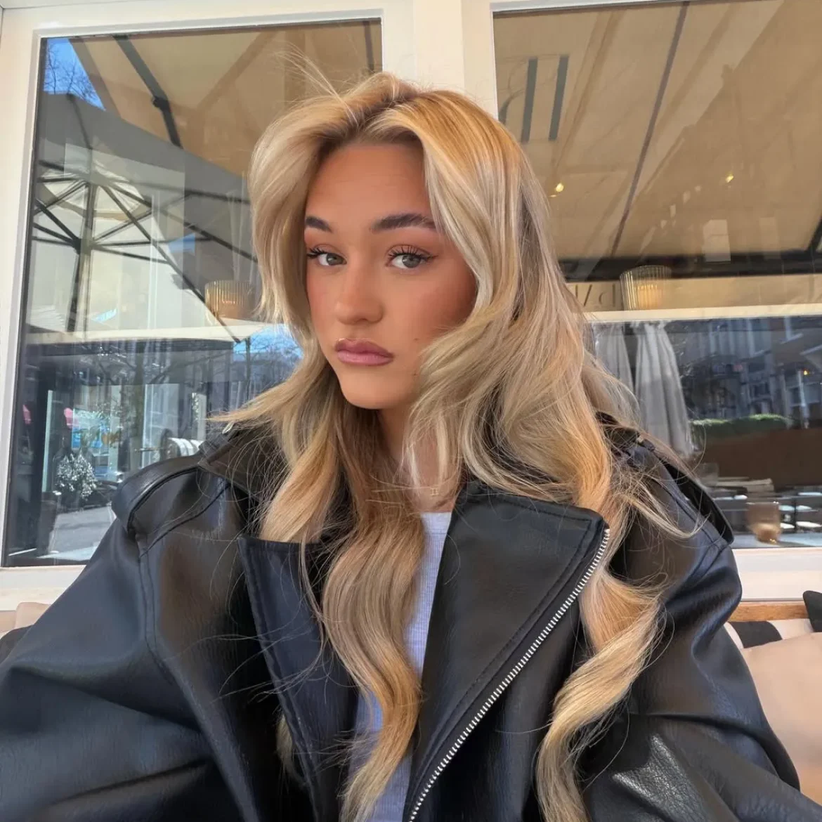 carice hele leven single