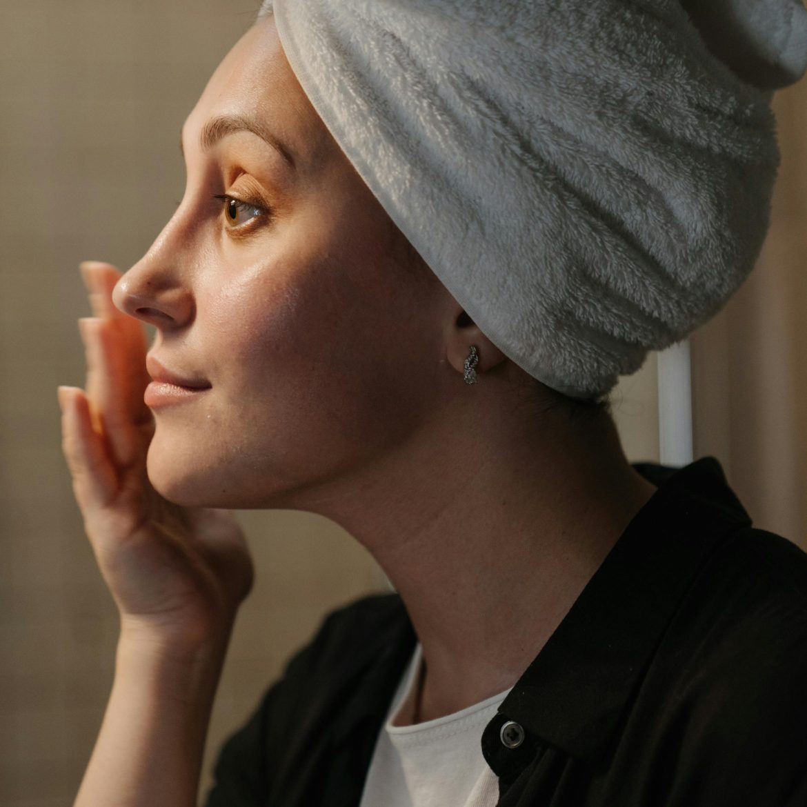 Snel én goed je gezicht reinigen? Visagist Ellen Romeijn tipt haar favoriete beautyproduct