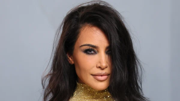 Kim Kardashian en Lewis Hamilton opnieuw samen gespot, dit keer arm in arm