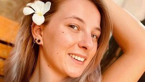 Manon (27) kwam om in Colombia | Break Free