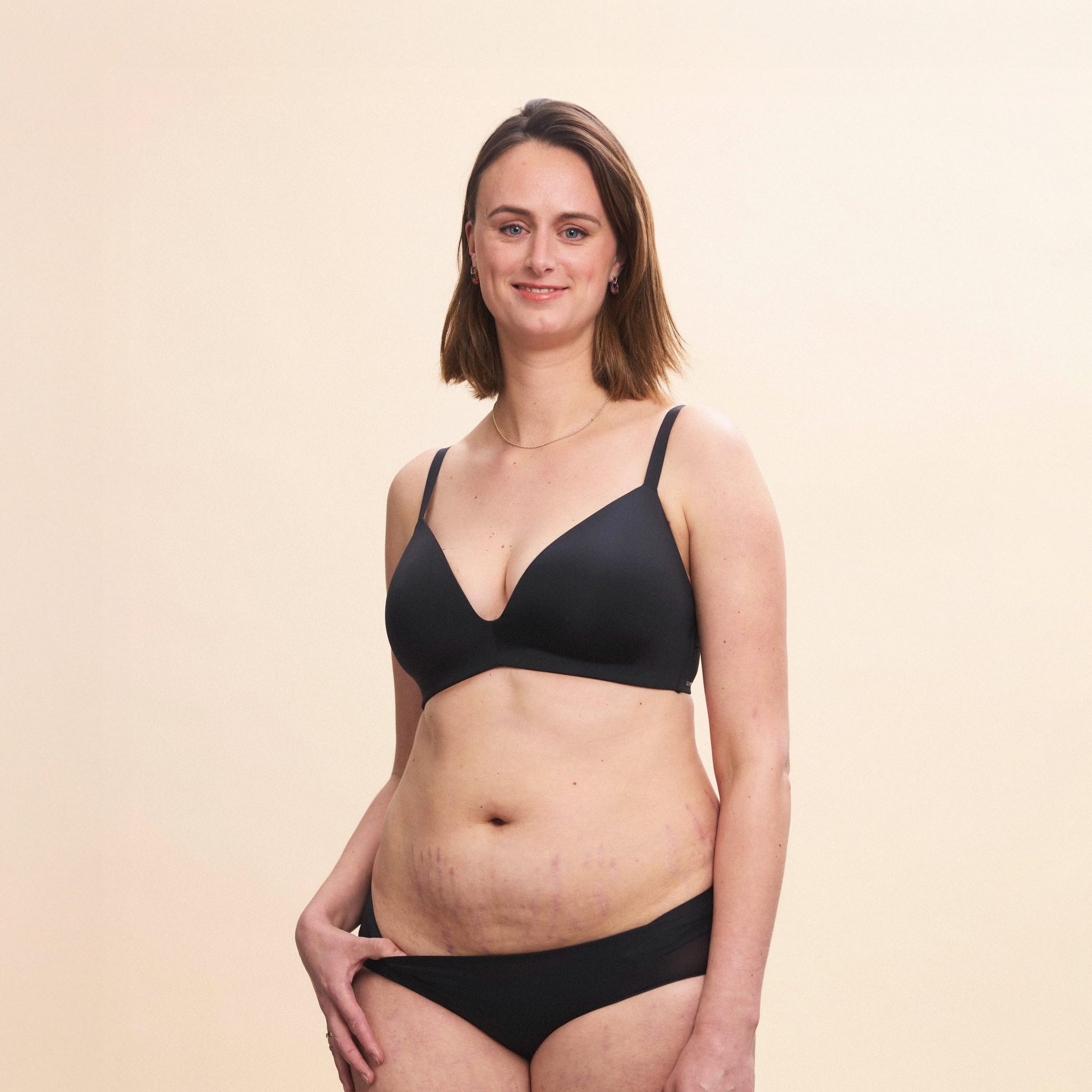 Buik na bevalling: ‘Ik zou moeten sporten, maar lig liever op de bank te genieten van mijn baby'