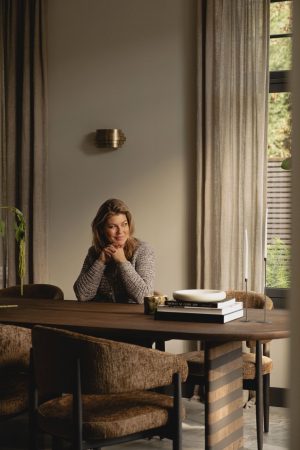 Pauline Wingelaar in haar eigen kantoor