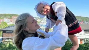 Thumbnail voor Emma (27) laat haar kinderen buiten slapen: 'Mensen kijken gek op als ze langs mijn tuin lopen'