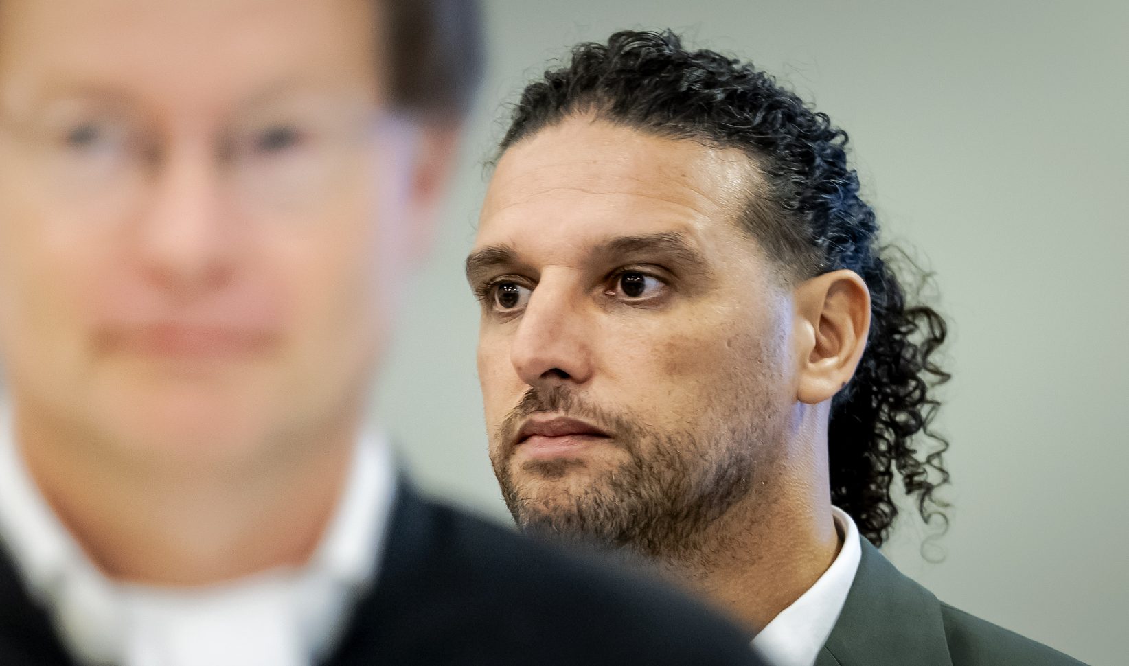 Ali B in rechtszaal: 'Papa, de kinderen op school zeggen dat je naar de gevangenis moet'