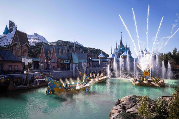 Disneyland Paris Frozen Ever After 