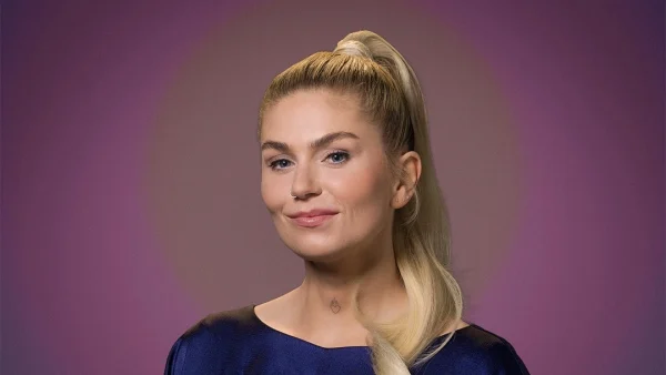 Roxeanne Hazes in The Passion