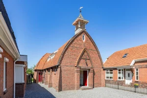 Thumbnail voor Geen gebed maar een lekker bed: in deze woning in een kerk slaap je hemels