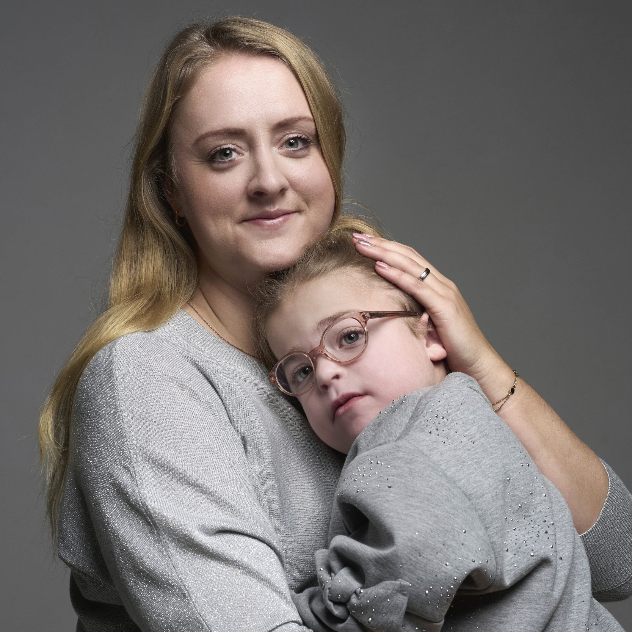 Jamilla's (35) dochter Charlie (4) heeft kinderdementie: ‘De laatste keer dat ze ‘mama’ zei, staat in mijn geheugen gegrift’