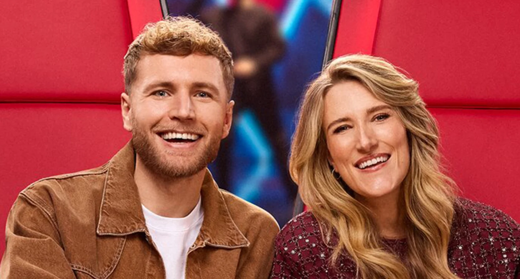 Suzan geëmotioneerd door The Voice-battle, grijpt Freeks hand: 'Dit raakt me diep'