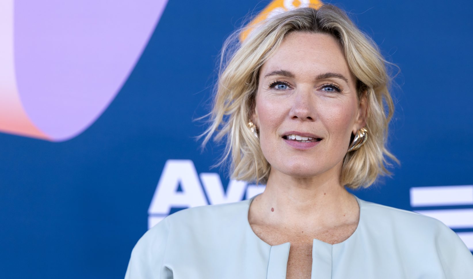 Marlijn Weerdenburg wordt de nieuwe presentatrice van 'We Zijn Er Bijna!'