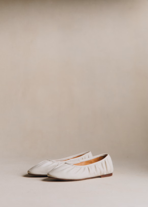 Witte ballerina van Sézane