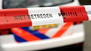 Overleden ABN AMRO-medewerker is waarschijnlijk slachtoffer van een misdrijf, haar partner is aangehouden