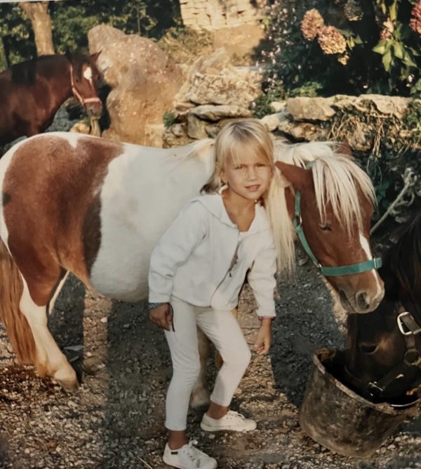 Lizzy van de Ligt en paard
