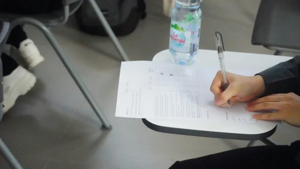 Leerlinge (16) stapt naar de rechter in de hoop tóch deel te mogen nemen aan eindexamens