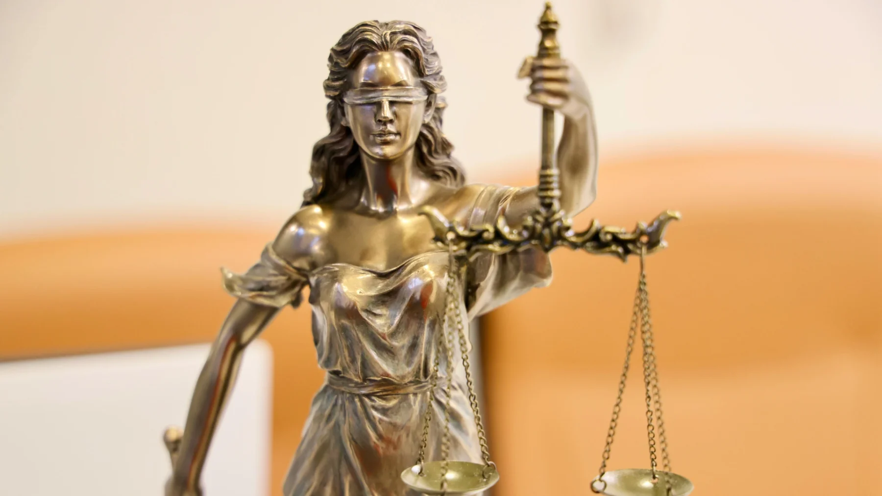 OM eist cel en tbs tegen 22-jarige verdachte sextortion: 'De term 'sextorture' zou de lading beter dekken'