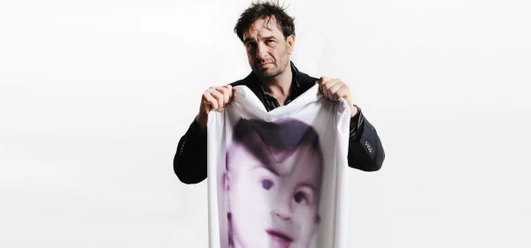 Oom Wanja, beeld van Jeroen Spitzenberger, een van de theatervoorstellingen voor het voorjaar