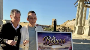 Thumbnail voor Honderden mensen gaan elk jaar op fanreis met 'De Bevers' en deze keer mocht ook LINDA. mee