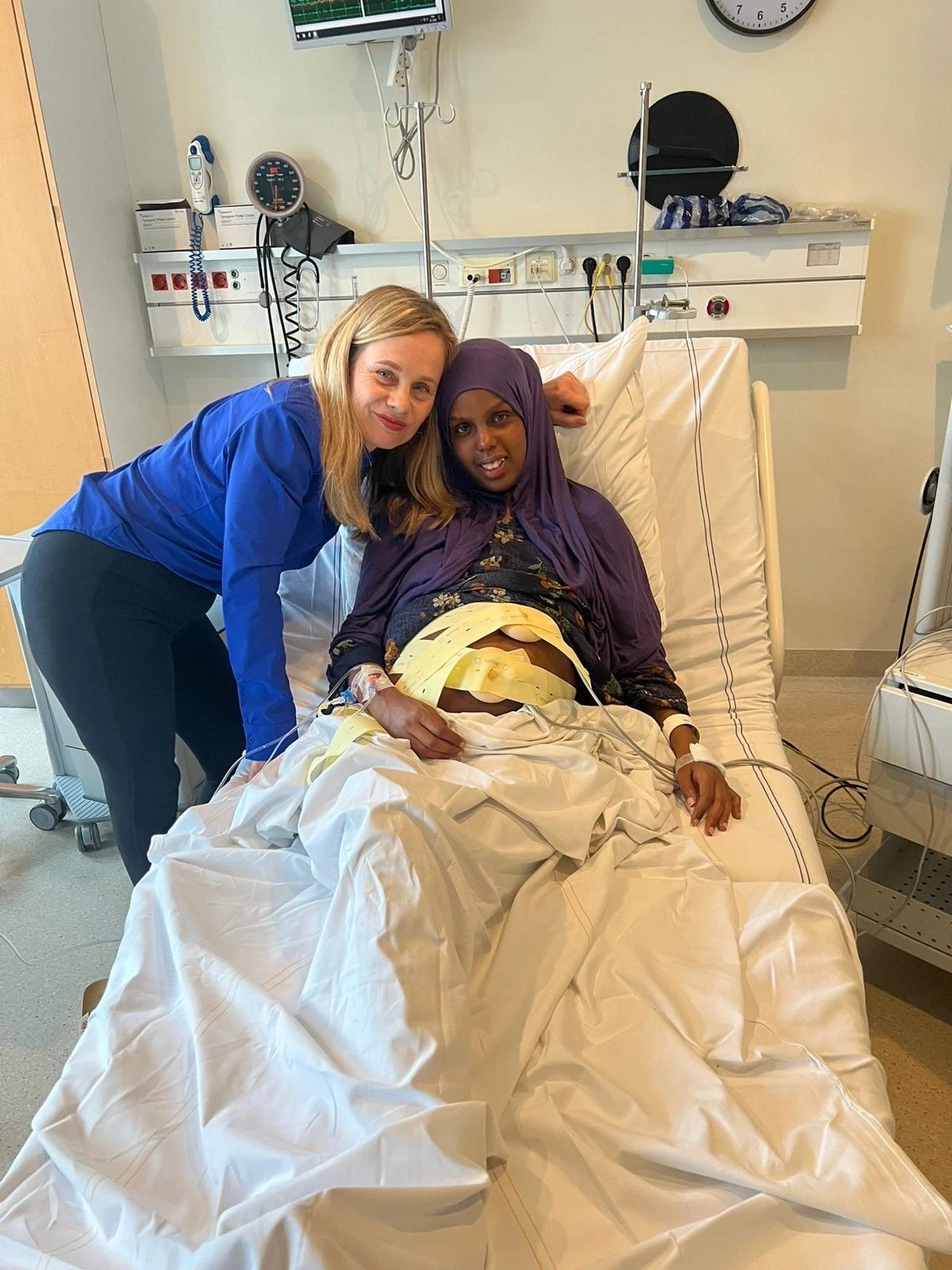 Miriam en Ayan bij de bevalling