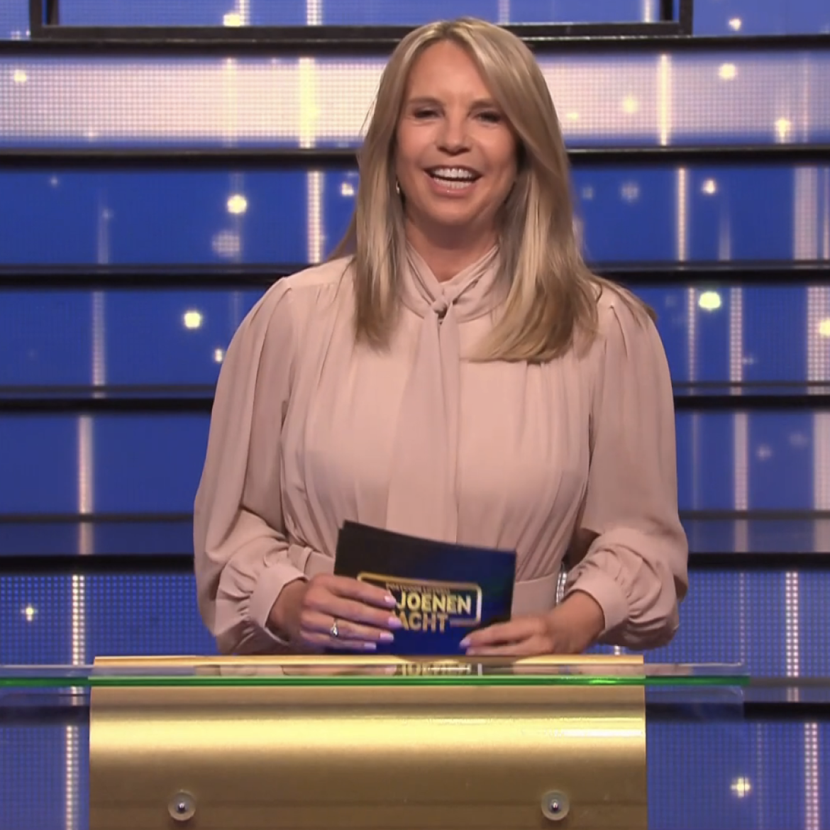 Linda de Mol in jurk tijdens Miljoenenjacht