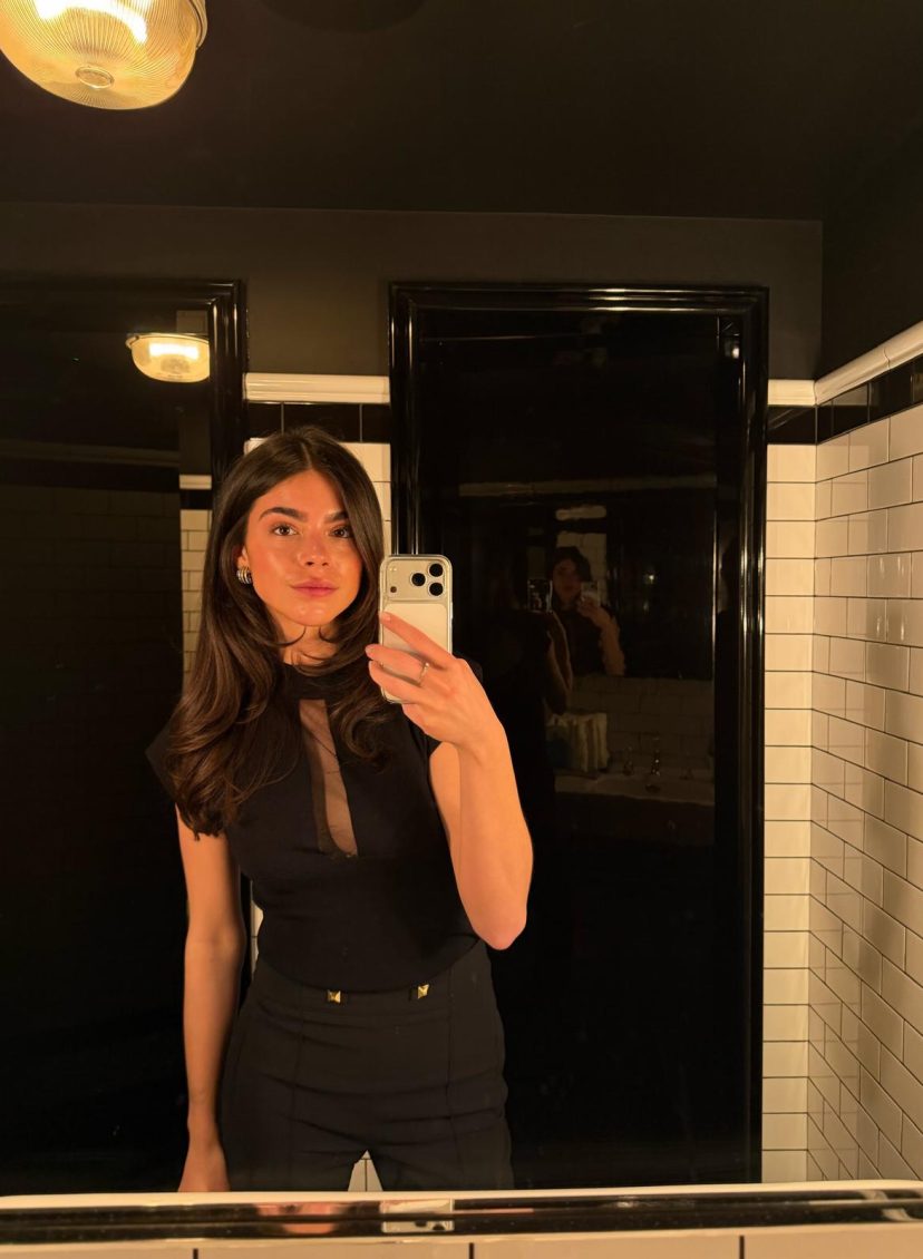 Phoenix (22) verhuist naar Londen voor eigen lingeriemerk: 'De eerste weken waren intens, ik kende niemand'