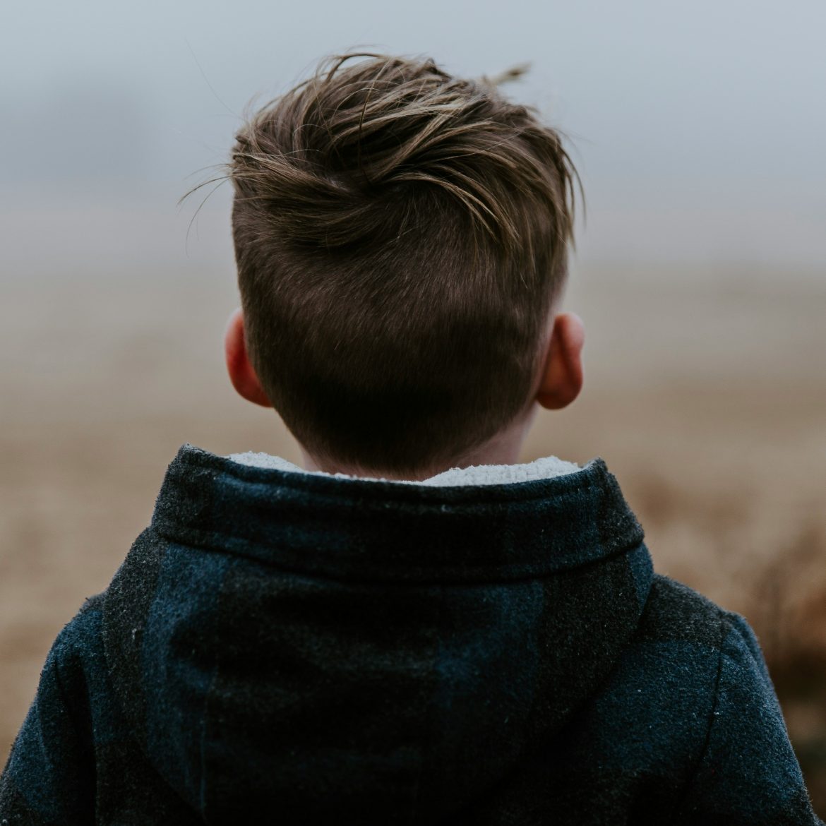 Jongen (9) zat anderhalf jaar in busje opgesloten door zijn vader: 'Naakt en ondervoed'