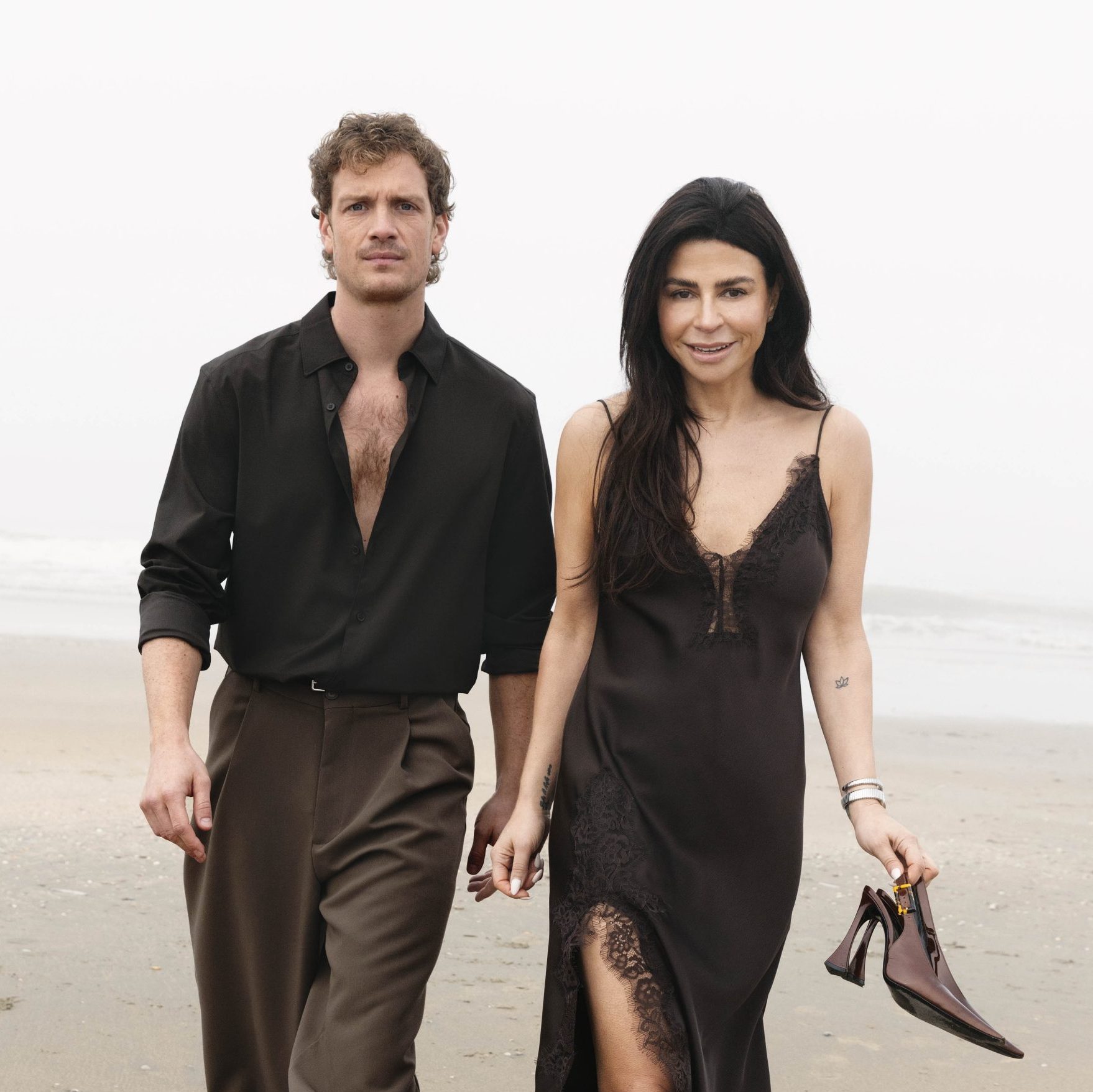 Olcay Gulsen & Martijn Lakemeier: ‘Die volledige overgave bij een huwelijk vind ik wel erg romantisch’