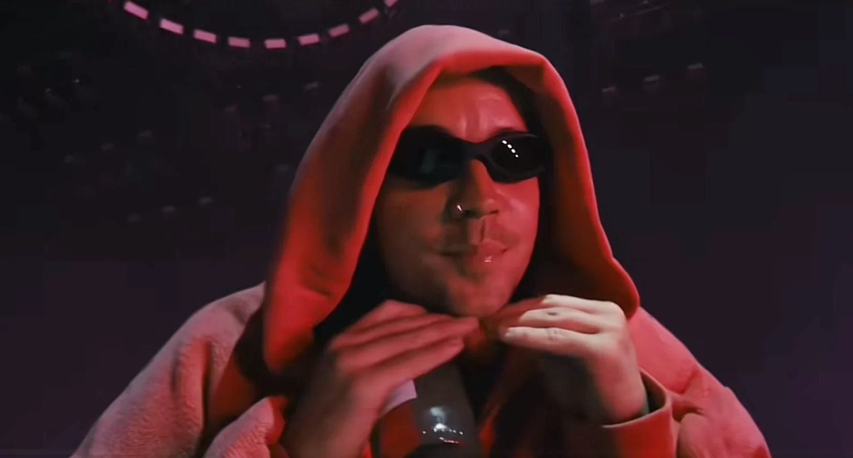 justin bieber roze hoodies coachella