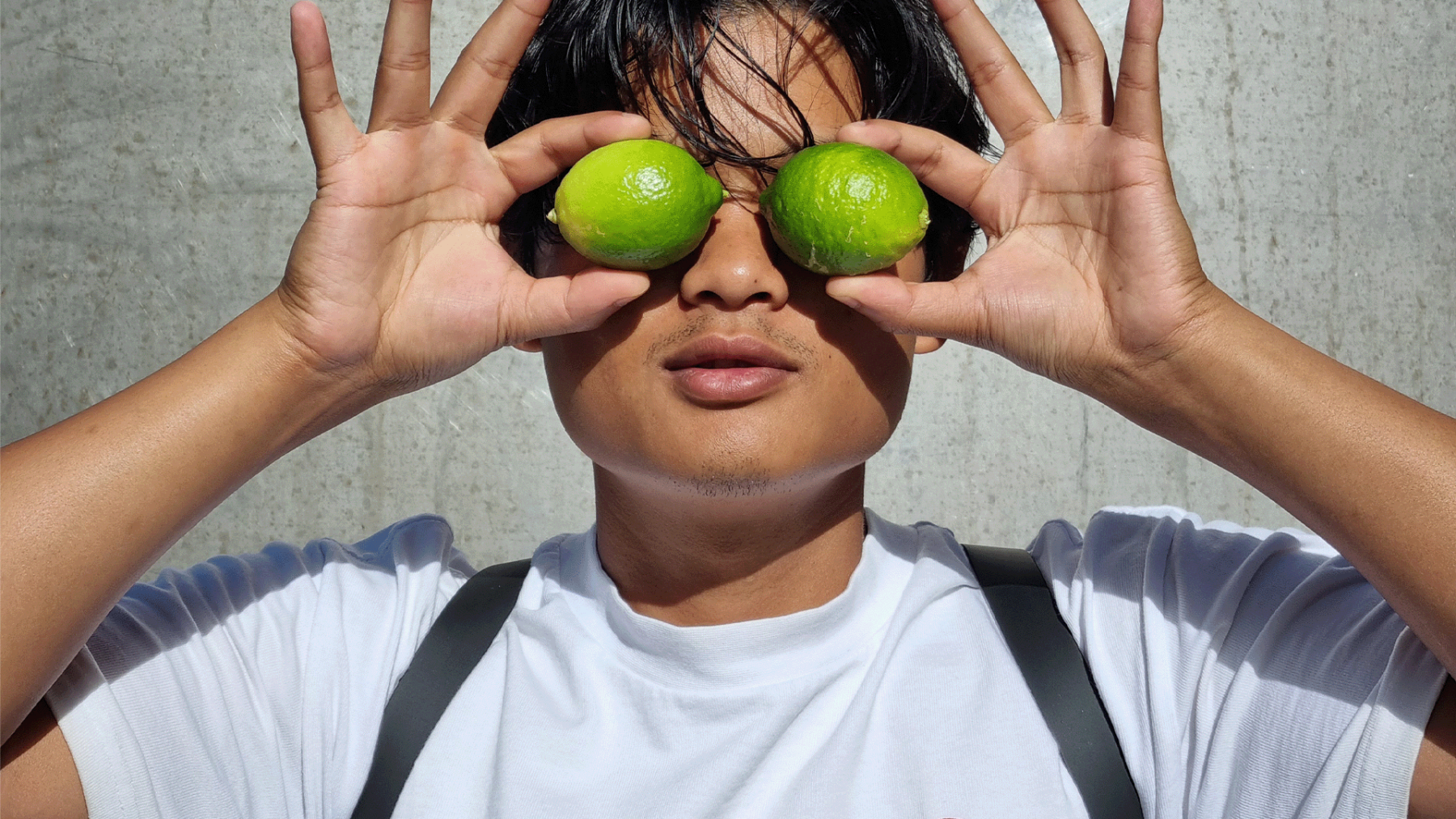 Mabels date bleek in aliens te geloven: 'Maak je nou een grapje?'