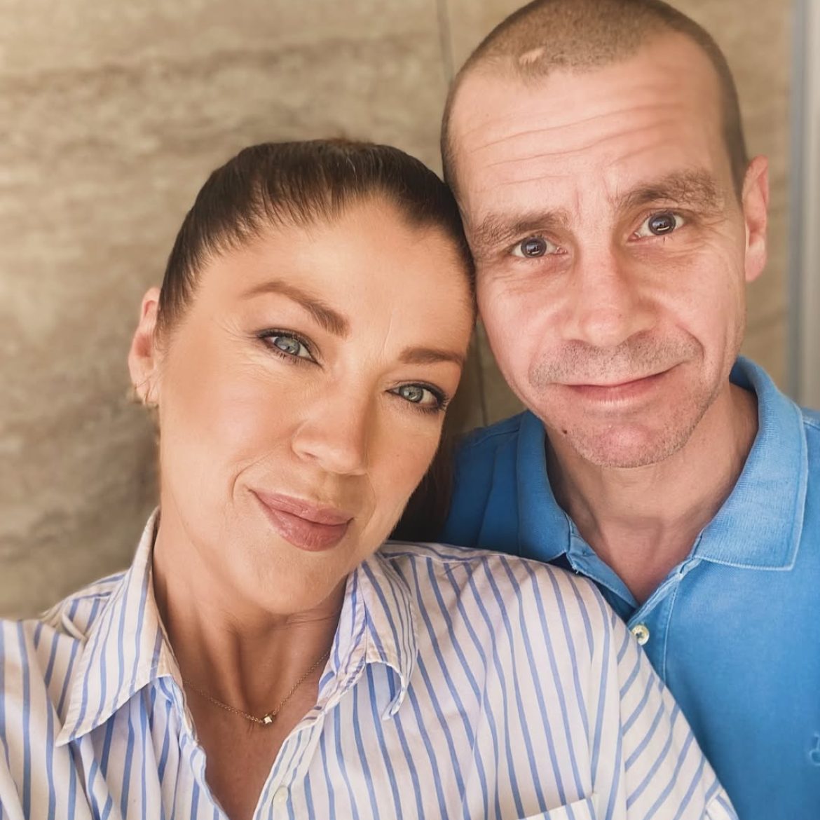 Het geheim van 26 jaar huwelijk volgens Kelly Pfaff: 'Je hoeft elkaar niet te veranderen'