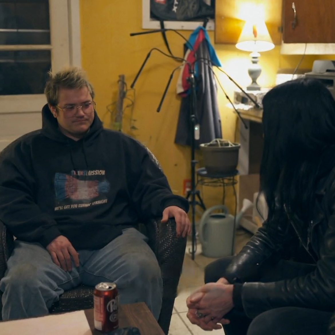 Ollie is non-binair en praat erover met Raven in 'Nachtdieren'