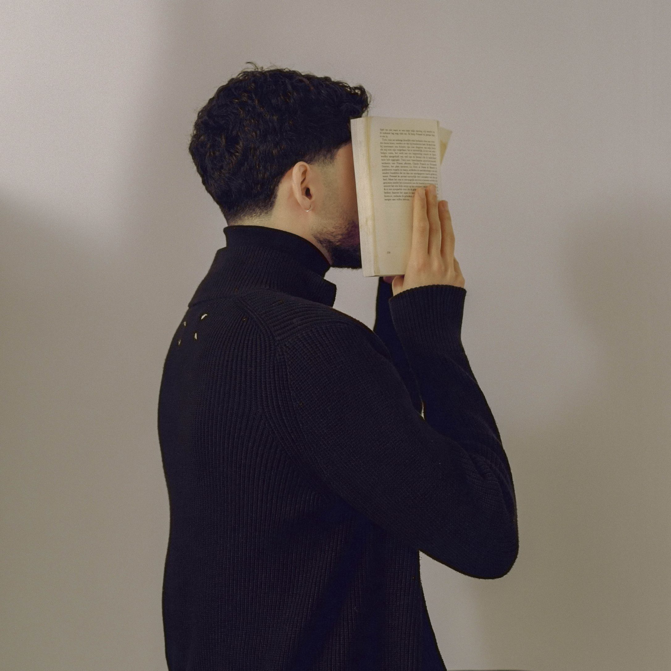 Deniz (26): ‘Ik woon nu in een andere stad, mijn familie weet niet waar’