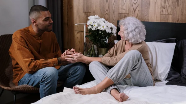 Rox' schoonmoeder staat achter vreemdgaande zoon