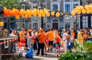 Thumbnail voor Amsterdam heeft strenge Koningsdag-regels: let hierop en voorkom een boete