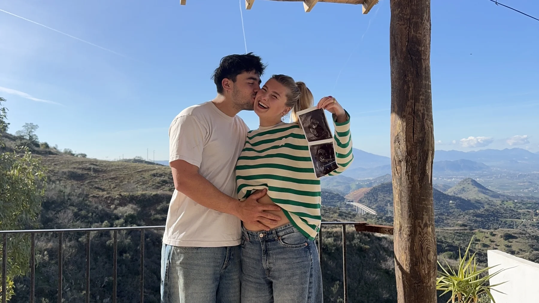 Daní Joy B&B Vol Liefde zwanger