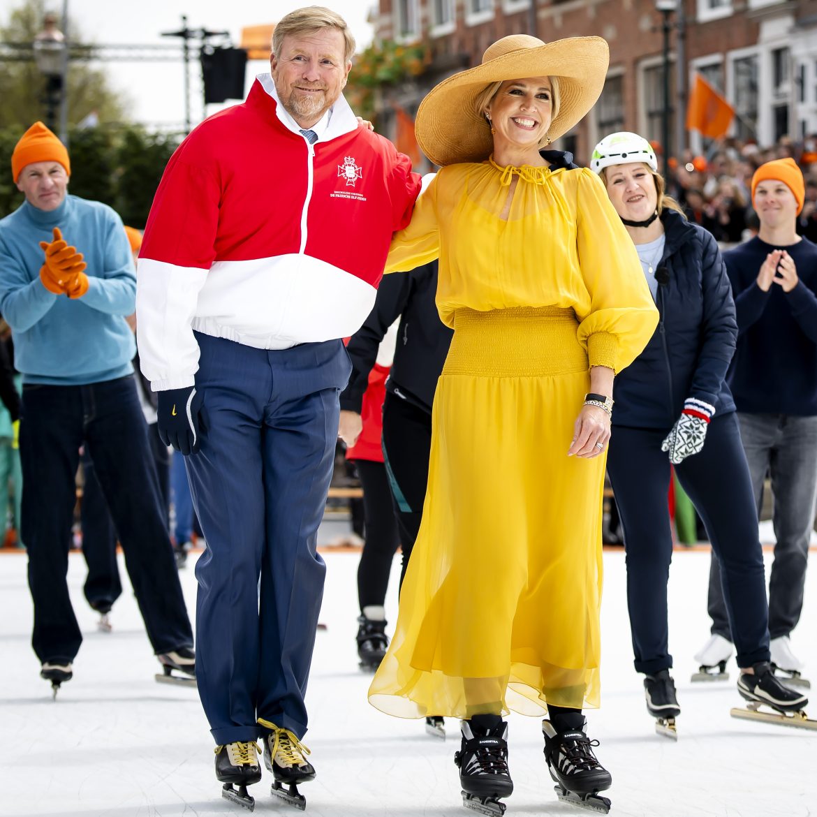 Koninklijke familie viert Koningsdag in Dokkum (pool)