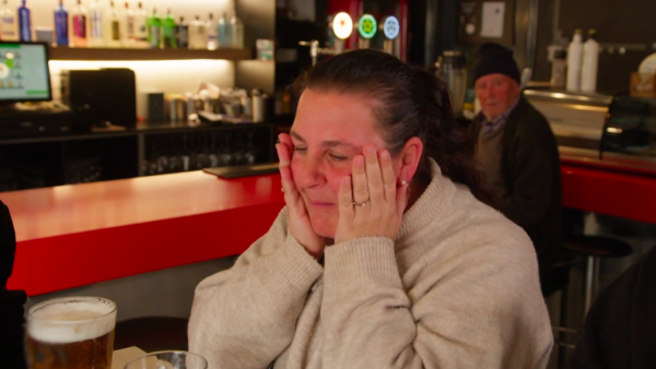 Janneke Jelies verspreekt zich bij kennismaking schoonzoon