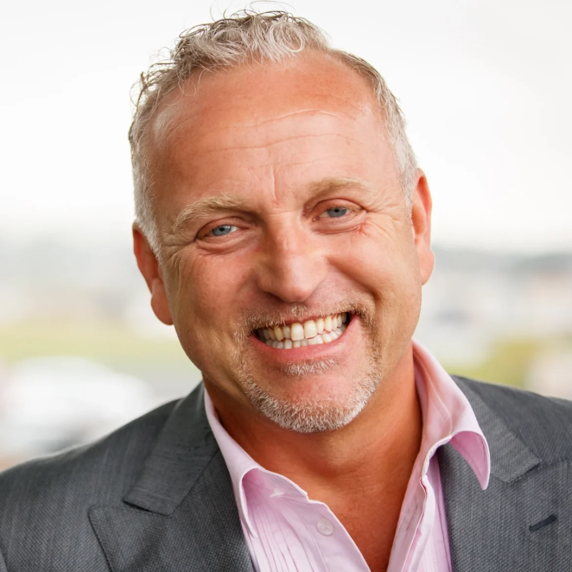 Gordon deelt video van zijn gespierde lijf: ‘Ik heb mezelf slank gewandeld en gegeten’