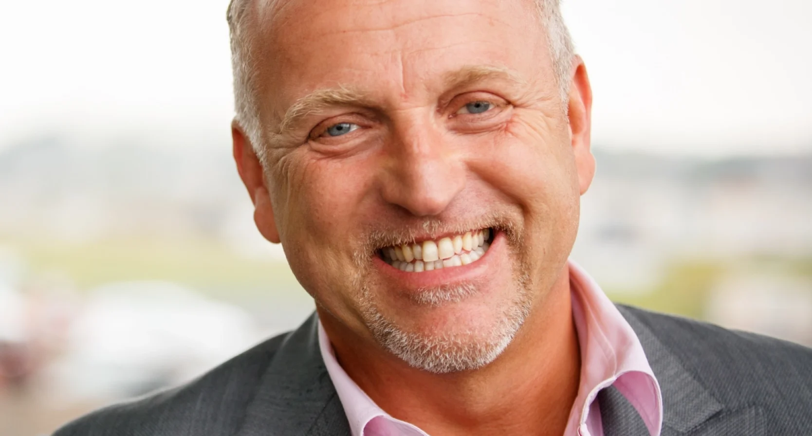 Gordon deelt video van zijn gespierde lijf: ‘Ik heb mezelf slank gewandeld en gegeten’