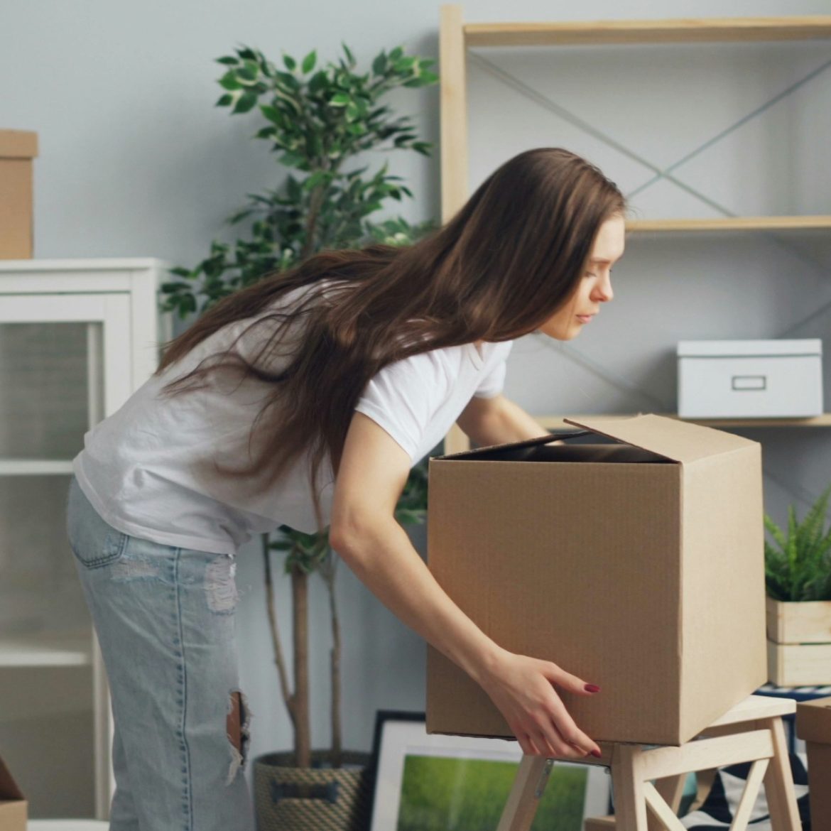 Annelien krijgt een jaar na haar verhuizing een Tikkie: 'Voor gaten in mijn oude kamer. Serieus?'