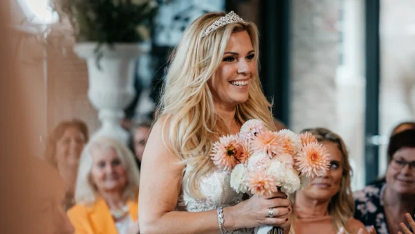 Sandra en Marloes uit 'MAFS' samen aan de wijn: 'Hoe eenzelfde match verbindt'