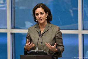 Thumbnail voor Burgemeester Femke Halsema vraagt aandacht voor vrouwen in oorlogstijd