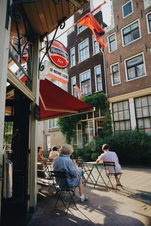 Thumbnail voor Blijft het terrasweer of slaat het om? Zo ziet het weer eruit na een zonnig weekend