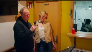 Thumbnail voor Moeder Marian uit 'Winter Vol Liefde' blikt terug op deelname songfestival: 'Boven verwachting werd ik geselecteerd'