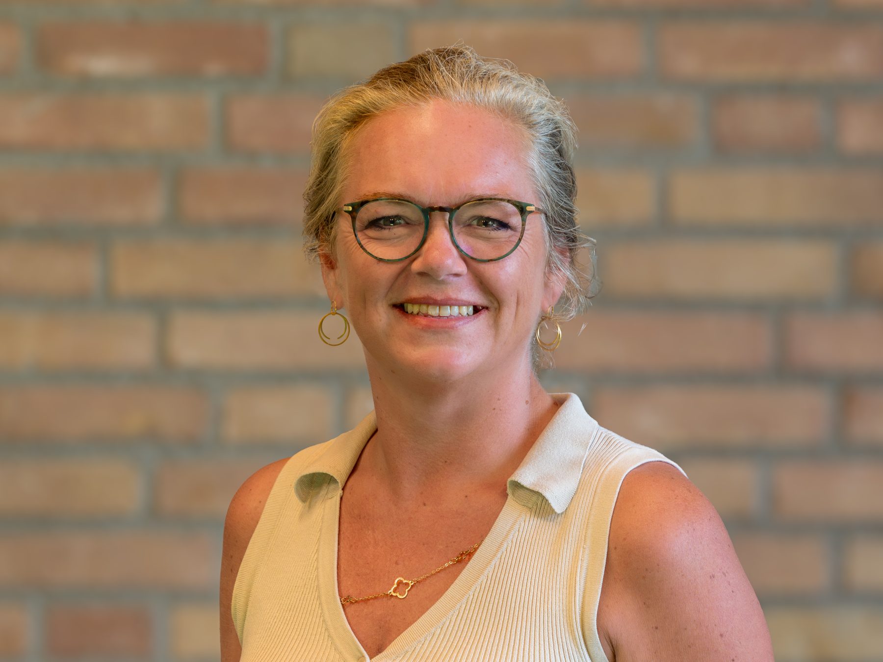 Nancy werd klasse-assistent in het onderwijs